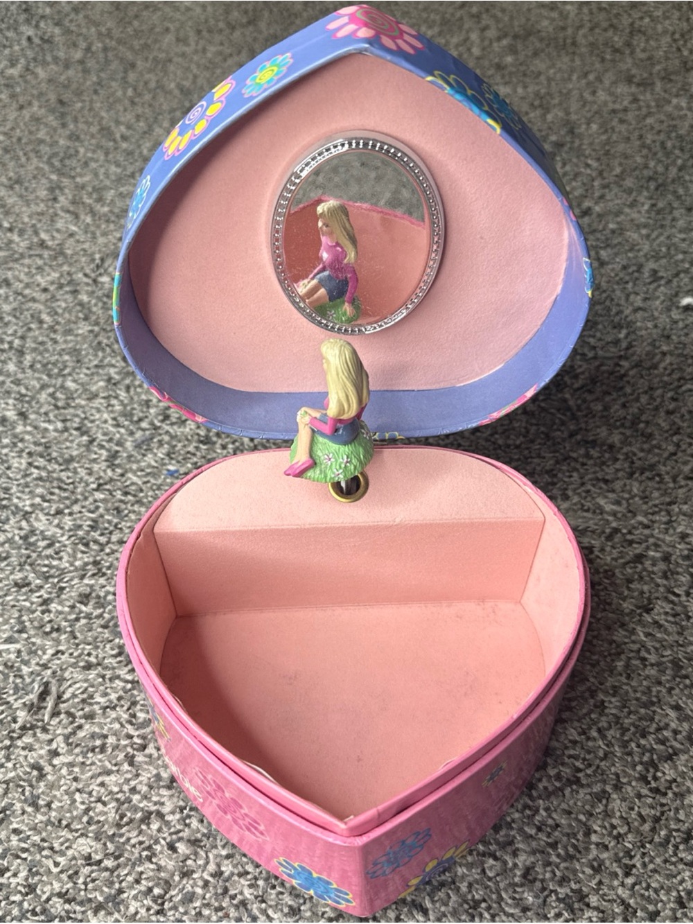 1999 Mattel Barbie Doll Musical Jewelry Box Spinning Barbie Works 5.5”x5”x3.5”